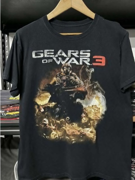 Gildan Other - Gildan Black Gears of War 3 Graphic Tee